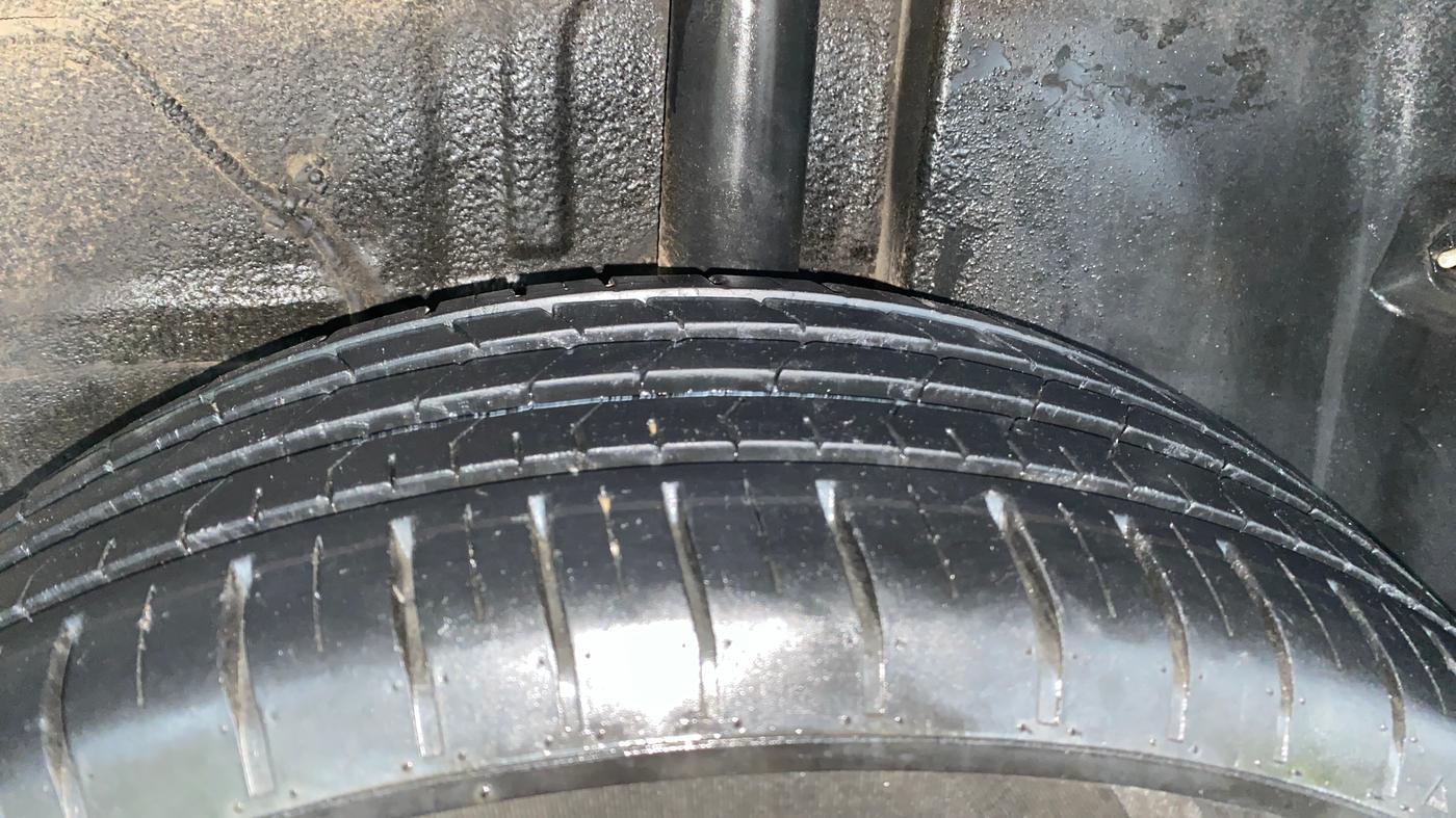 2022 Tata PUNCH ACCOMPLISHED MT, Petrol, Manual, 33,838 km, Left Rear Tyre Tread