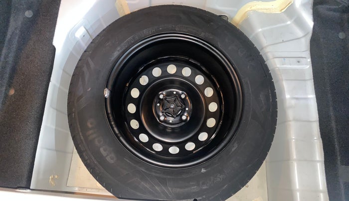 2022 Tata PUNCH ACCOMPLISHED MT, Petrol, Manual, 33,712 km, Spare Tyre
