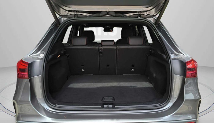 2024 Mercedes Benz GLA Class 220d, Diesel, Automatic, 16,724 km, Boot Inside