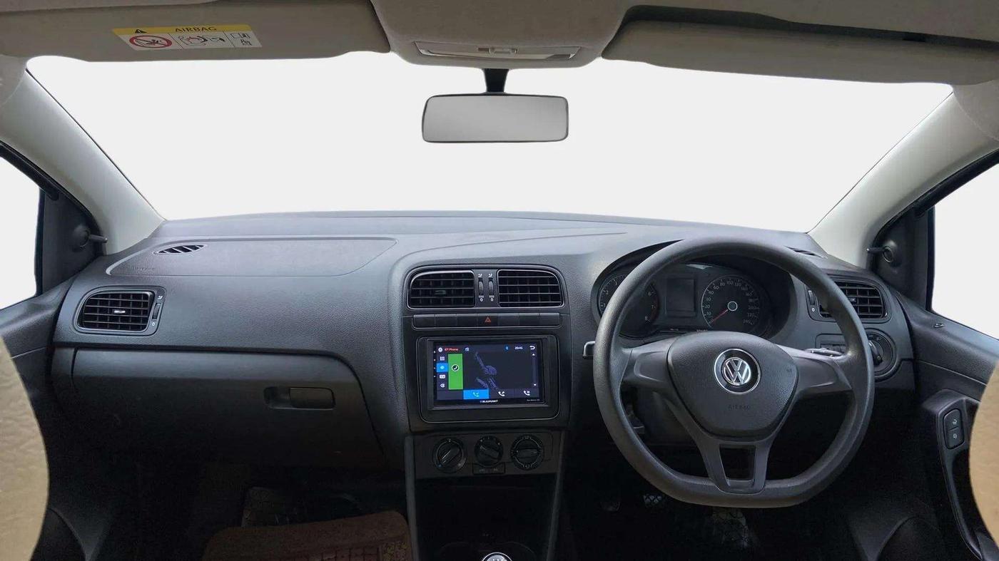 2020 Volkswagen Polo TRENDLINE 1.0L, Petrol, Manual, 73,696 km, Dashboard