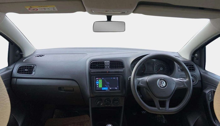 2020 Volkswagen Polo TRENDLINE 1.0L, Petrol, Manual, 73,646 km, Dashboard