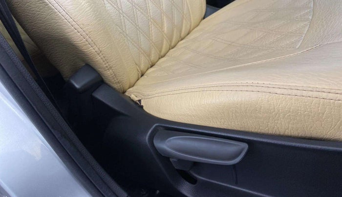 2020 Volkswagen Polo TRENDLINE 1.0L, Petrol, Manual, 73,646 km, Driver Side Adjustment Panel