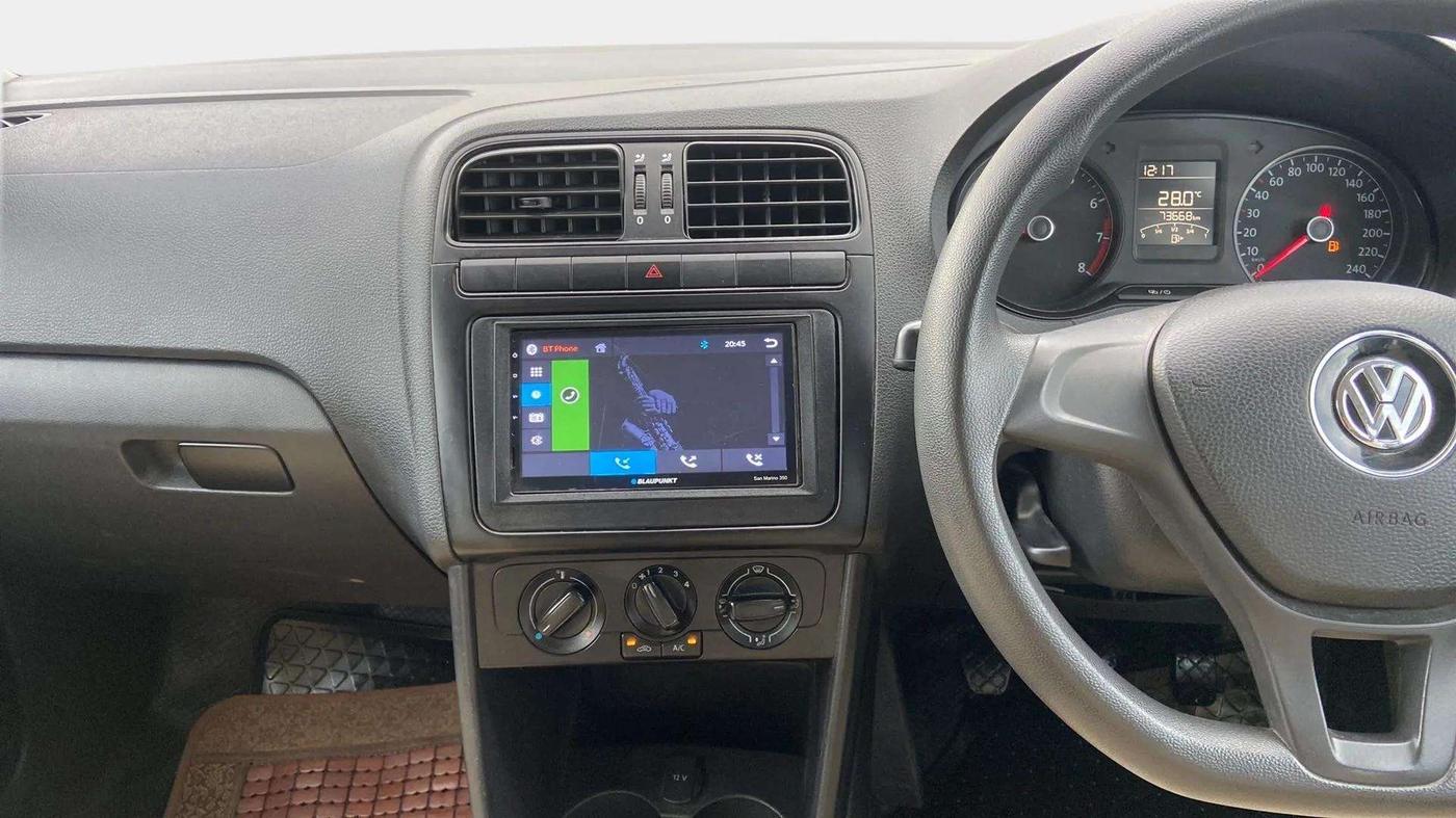 2020 Volkswagen Polo TRENDLINE 1.0L, Petrol, Manual, 73,696 km, Air Conditioner
