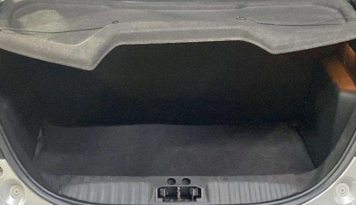 2020 Ford New Figo TITANIUM 1.2 PETROL MT, Petrol, Manual, 15,235 km, Boot Inside