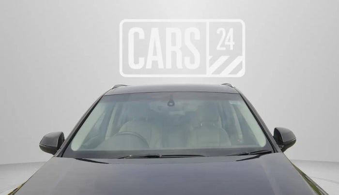 2018 Audi Q7 45 TDI PREMIUM, Diesel, Automatic, 1,02,720 km, Front Windshield