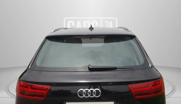 2018 Audi Q7 45 TDI PREMIUM, Diesel, Automatic, 1,02,720 km, Rear Windshield