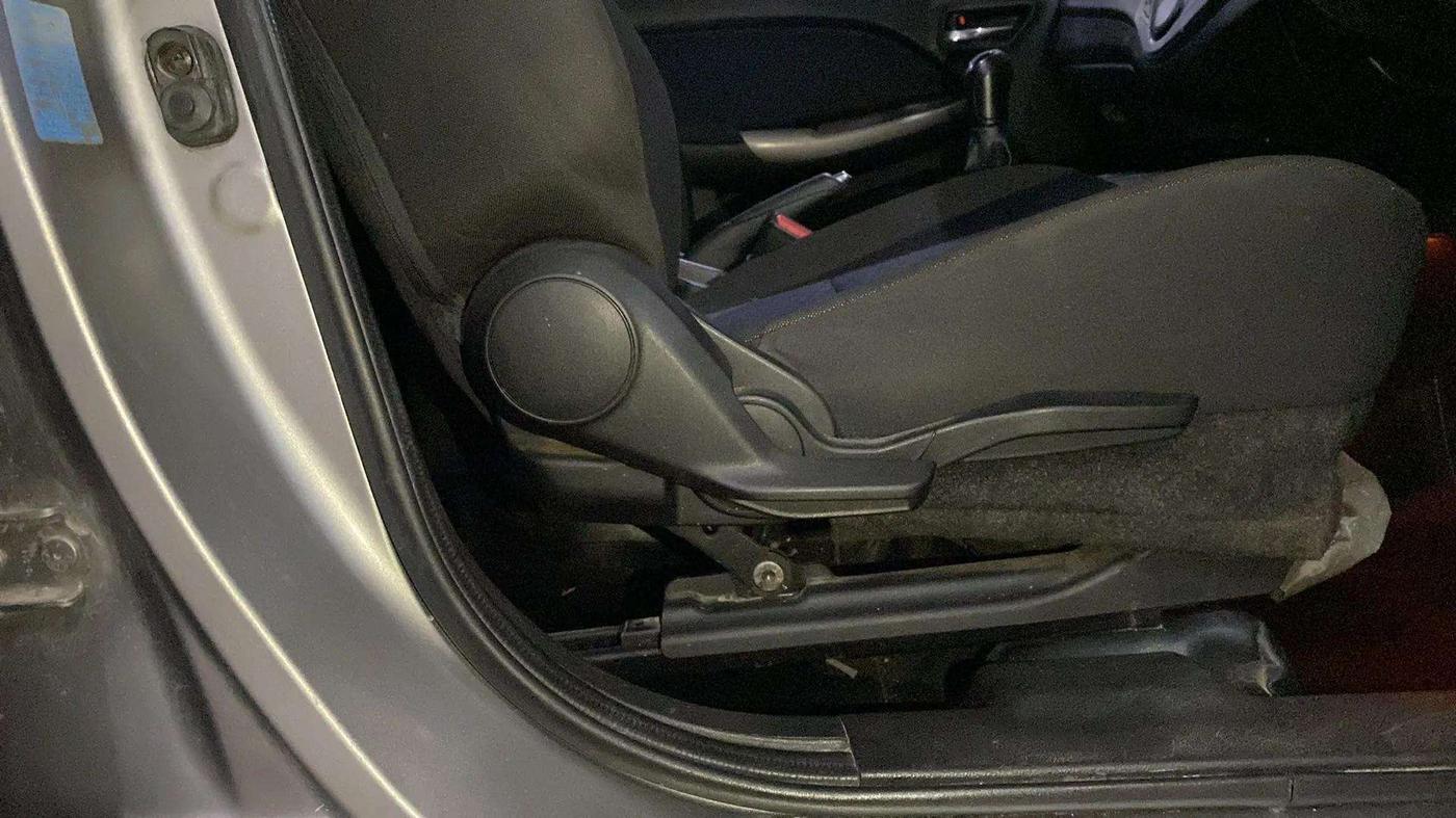 2021 Maruti Baleno ZETA PETROL 1.2, Petrol, Manual, 43,040 km, Driver Side Adjustment Panel