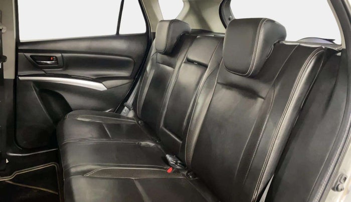 2017 Maruti S Cross ALPHA 1.3, Diesel, Manual, 97,171 km, Right Side Rear Door Cabin