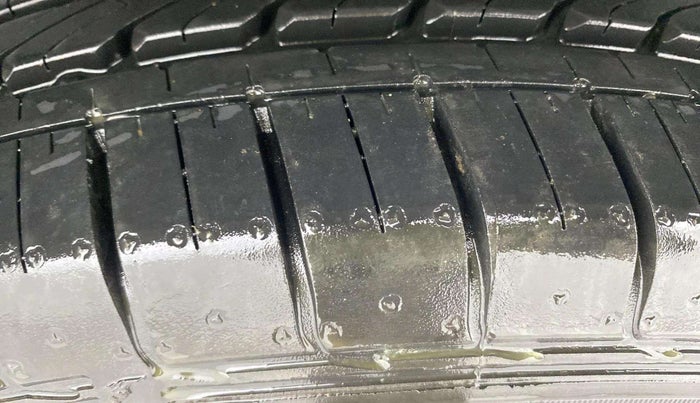 2020 MG HECTOR SUPER 1.5 PETROL, Petrol, Manual, 34,429 km, Left Rear Tyre Tread