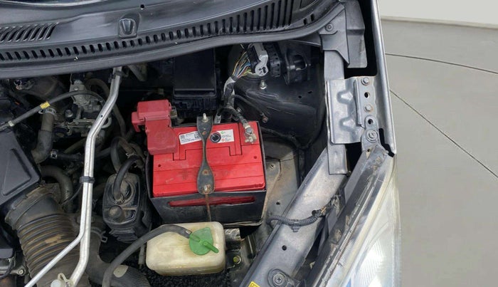 2017 Maruti Wagon R 1.0 VXI, Petrol, Manual, 34,661 km, Engine View - Left