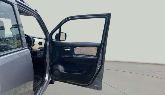 2017 Maruti Wagon R 1.0 VXI, Petrol, Manual, 34,661 km, RHS Front Door