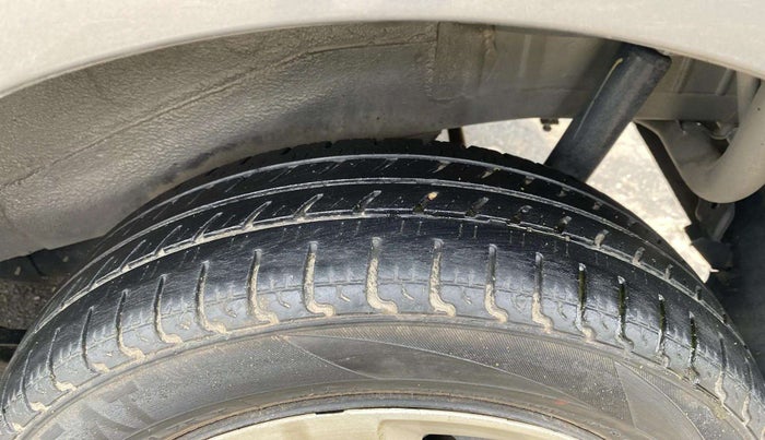 2017 Maruti Wagon R 1.0 VXI, Petrol, Manual, 34,661 km, Left Front Tyre Tread