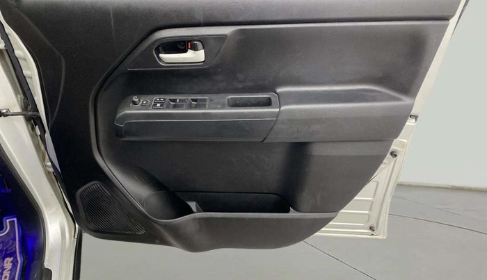 2023 Maruti New Wagon-R ZXI PLUS 1.2, Petrol, Manual, 20,719 km, Driver Side Door Panels Control