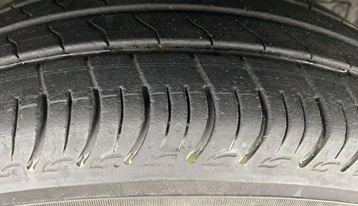 2023 Maruti New Wagon-R ZXI PLUS 1.2, Petrol, Manual, 20,719 km, Right Front Tyre Tread