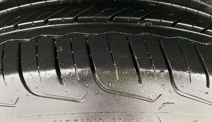 2024 Maruti FRONX DELTA PLUS 1.2MT, Petrol, Manual, 17,102 km, Right Rear Tyre Tread
