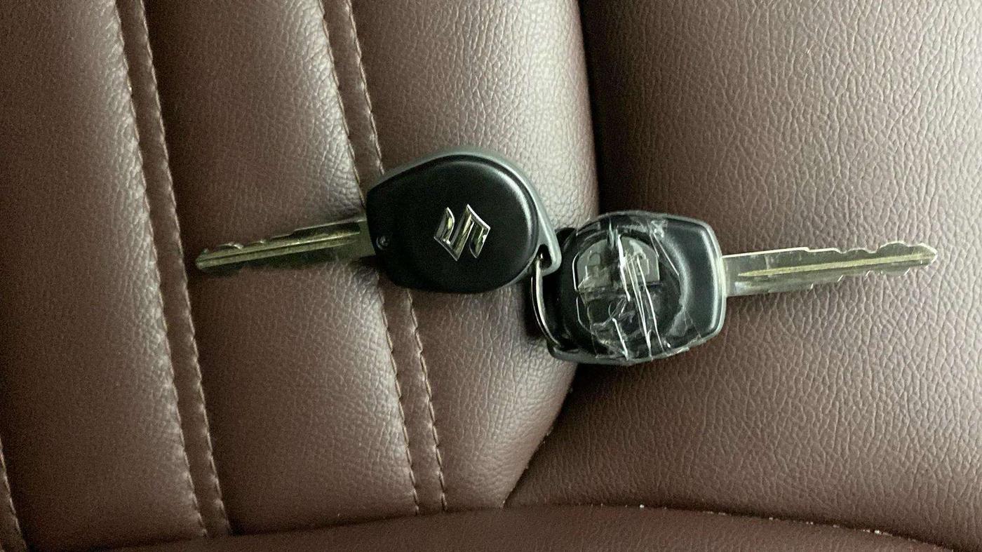 2024 Maruti FRONX DELTA PLUS 1.2MT, Petrol, Manual, 17,107 km, Key Close Up