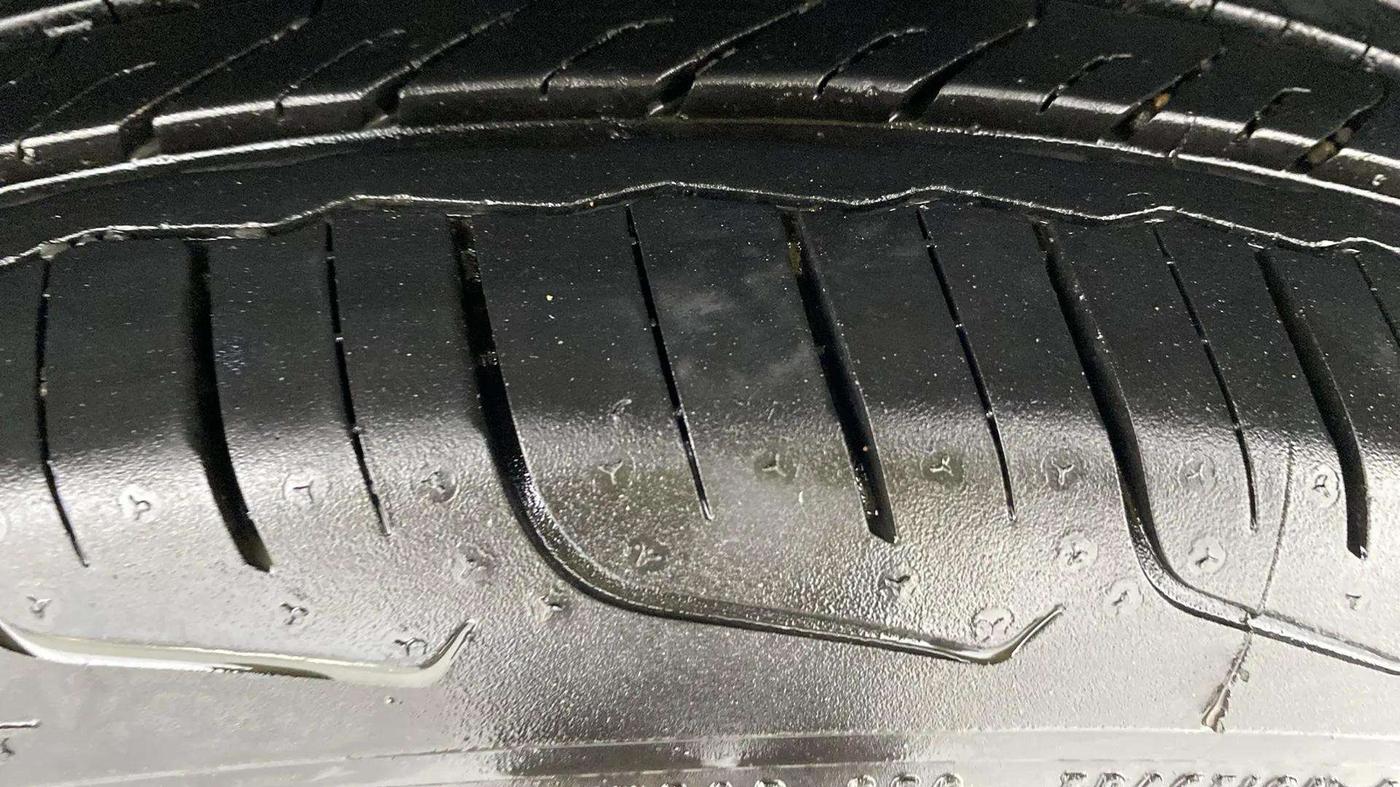 2024 Maruti FRONX DELTA PLUS 1.2MT, Petrol, Manual, 17,107 km, Left Rear Tyre Tread