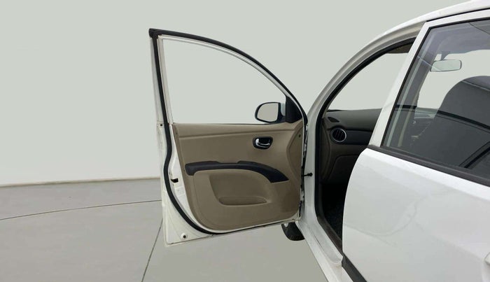 2012 Hyundai i10 MAGNA 1.2, CNG, Manual, 85,013 km, LHS Front Door