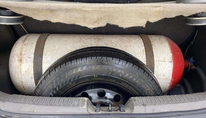 2012 Hyundai i10 MAGNA 1.2, CNG, Manual, 85,013 km, Boot Open Zoomed View