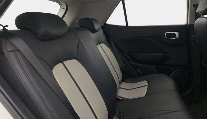 2021 Hyundai VENUE S+ 1.2, Petrol, Manual, 32,136 km, Right Side Rear Door Cabin