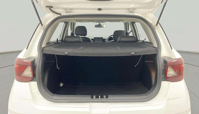 2021 Hyundai VENUE S+ 1.2, Petrol, Manual, 32,136 km, Boot Inside