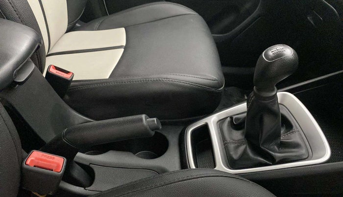 2021 Hyundai VENUE S+ 1.2, Petrol, Manual, 32,136 km, Gear Lever