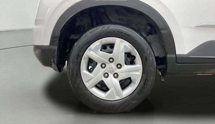 2021 Hyundai VENUE S+ 1.2, Petrol, Manual, 32,136 km, Right Rear Wheel