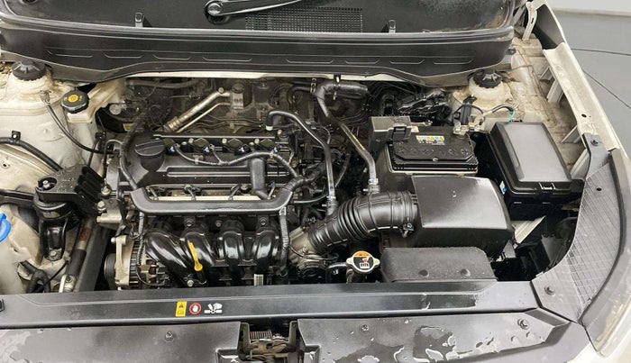 2021 Hyundai VENUE S+ 1.2, Petrol, Manual, 32,136 km, Engine View - Left