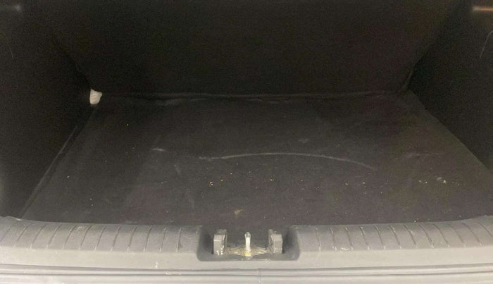2021 Hyundai VENUE S+ 1.2, Petrol, Manual, 32,136 km, Boot Open Zoomed View