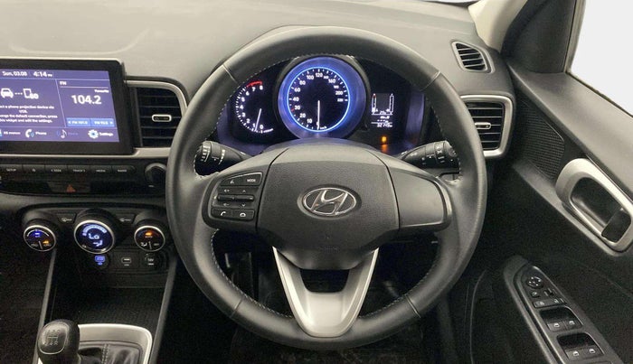 2021 Hyundai VENUE S+ 1.2, Petrol, Manual, 32,136 km, Steering Wheel Close Up