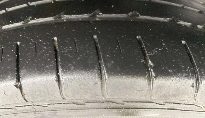 2020 MG HECTOR SHARP 1.5 DCT PETROL, Petrol, Automatic, 55,827 km, Right Rear Tyre Tread