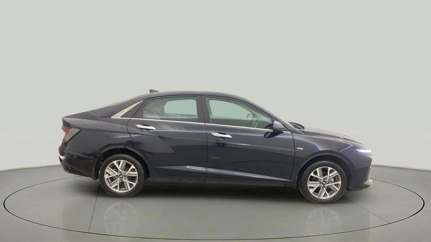 2023 Hyundai Verna SX(O) 1.5 MPI IVT , Petrol, Automatic, 13,388 km, Right Side View