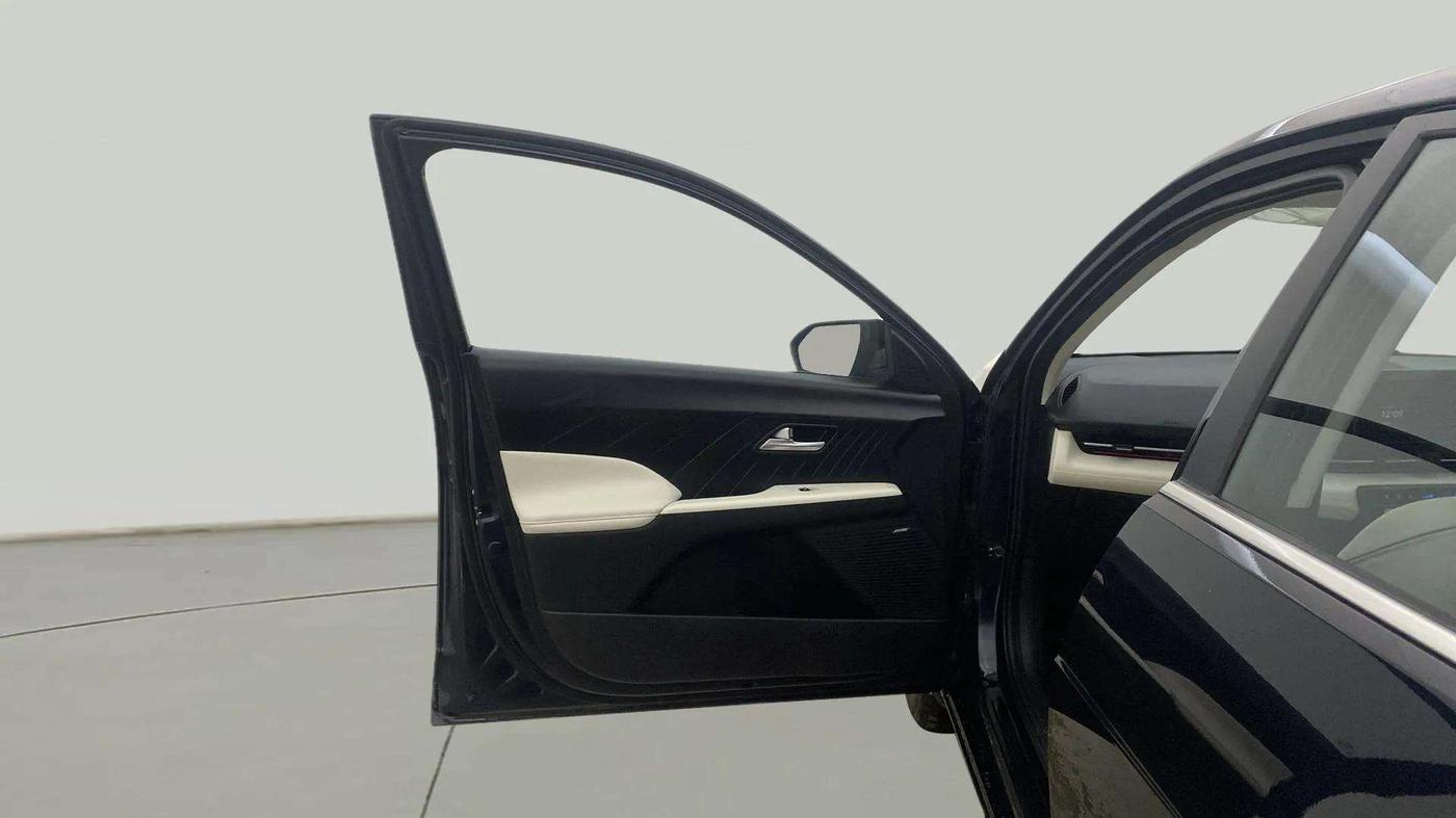 2023 Hyundai Verna SX(O) 1.5 MPI IVT , Petrol, Automatic, 13,388 km, LHS Front Door