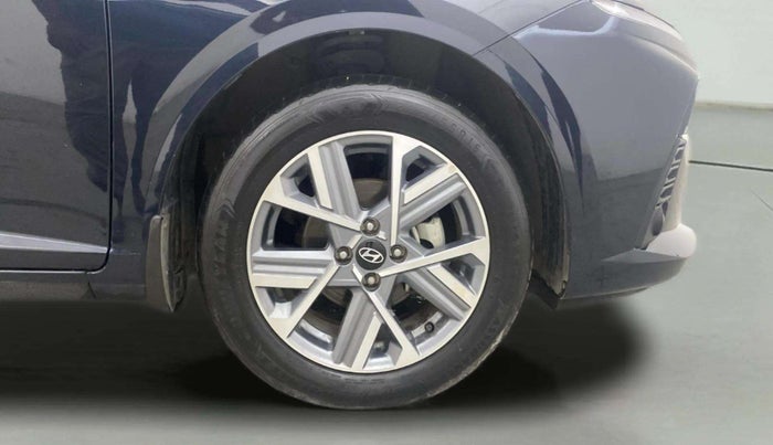 2023 Hyundai Verna SX(O) 1.5 MPI IVT , Petrol, Automatic, 13,263 km, Right Front Wheel