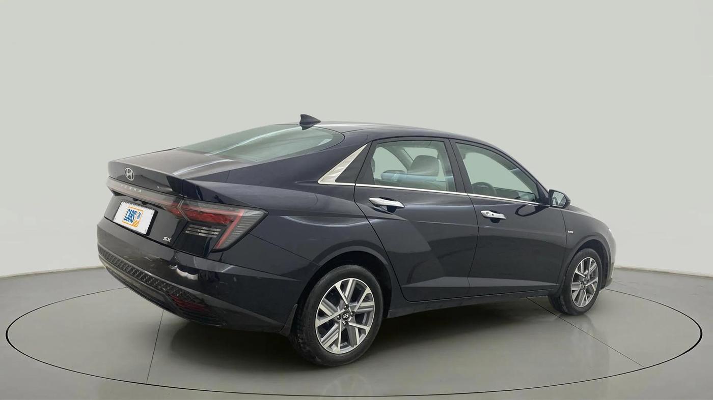 2023 Hyundai Verna SX(O) 1.5 MPI IVT , Petrol, Automatic, 13,388 km, Right Back Diagonal