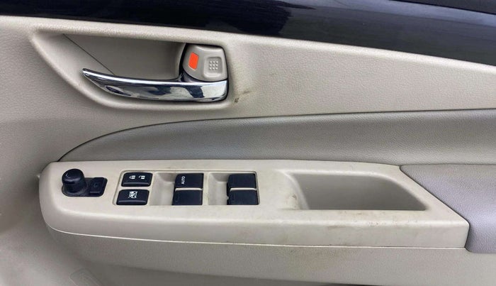 2017 Maruti Ciaz ZXI+ AT, Petrol, Automatic, 56,854 km, Driver Side Door Panels Control