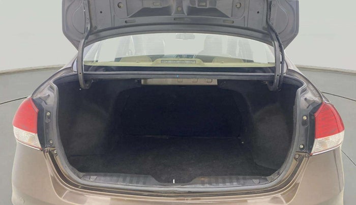 2017 Maruti Ciaz ZXI+ AT, Petrol, Automatic, 56,854 km, Boot Inside
