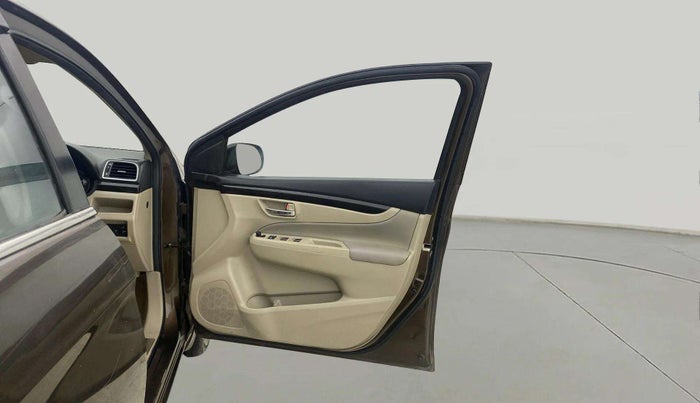 2017 Maruti Ciaz ZXI+ AT, Petrol, Automatic, 56,854 km, RHS Front Door