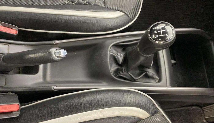 2021 Maruti Baleno ZETA PETROL 1.2, Petrol, Manual, 28,821 km, Gear Lever