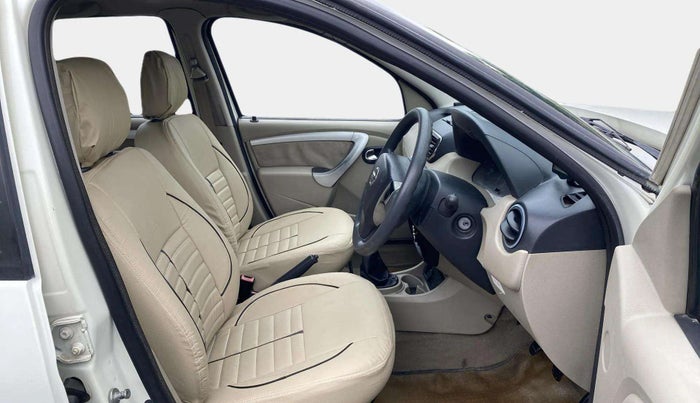 2014 Nissan Terrano XL D PLUS, Diesel, Manual, 1,24,247 km, Right Side Front Door Cabin