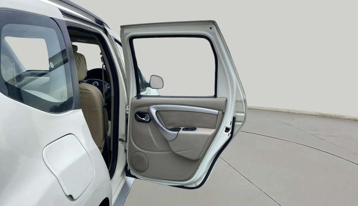 2014 Nissan Terrano XL D PLUS, Diesel, Manual, 1,24,247 km, RHS Rear Door