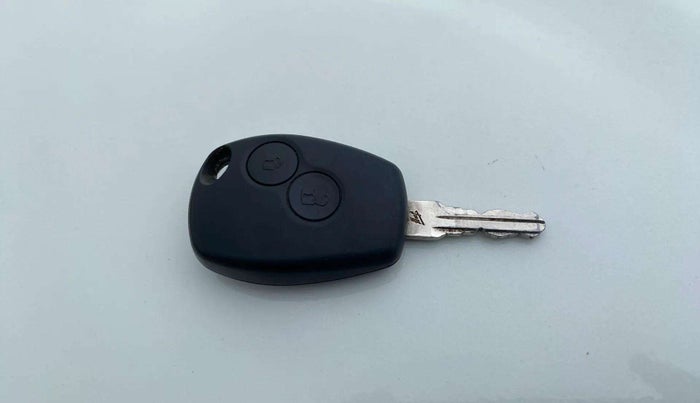 2014 Nissan Terrano XL D PLUS, Diesel, Manual, 1,24,247 km, Key Close Up