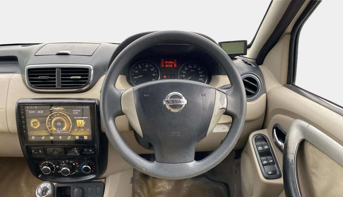 2014 Nissan Terrano XL D PLUS, Diesel, Manual, 1,24,247 km, Steering Wheel Close Up