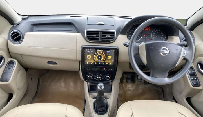 2014 Nissan Terrano XL D PLUS, Diesel, Manual, 1,24,247 km, Dashboard