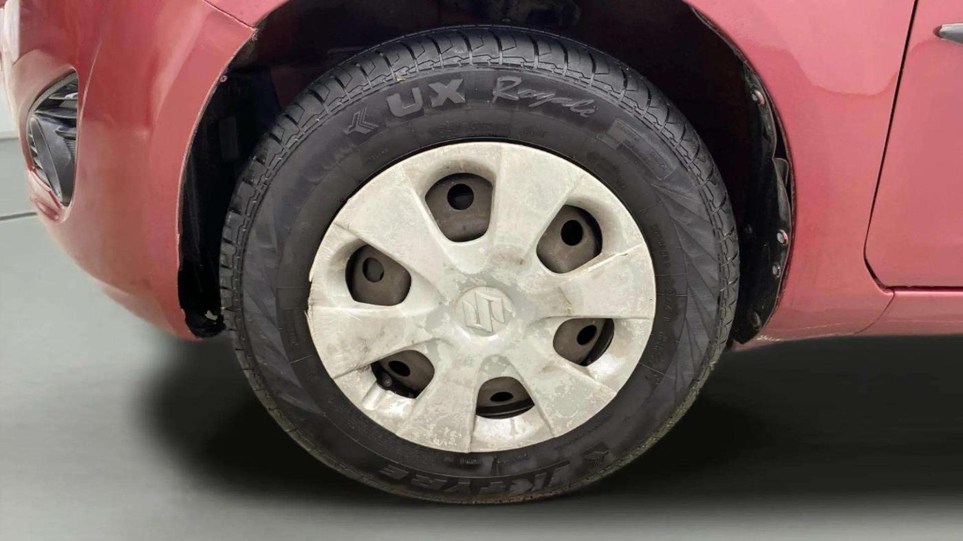 2014 Maruti Ritz VXI, Petrol, Manual, 79,936 km, Left Front Wheel