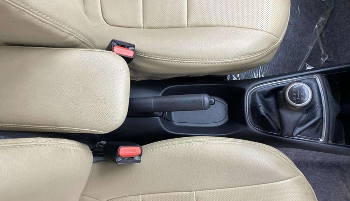 2021 Honda Amaze 1.2L I-VTEC S, Petrol, Manual, 37,907 km, Gear Lever