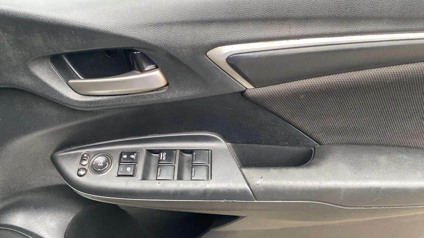 2020 Honda WR-V 1.5L I-DTEC VX MT, Diesel, Manual, 89,053 km, Driver Side Door Panels Control