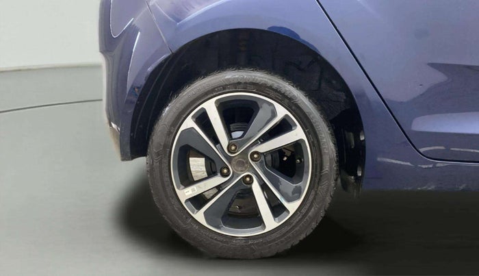 2023 Tata ALTROZ XZ PLUS O SUNROOF CNG, CNG, Manual, 25,281 km, Right Rear Wheel