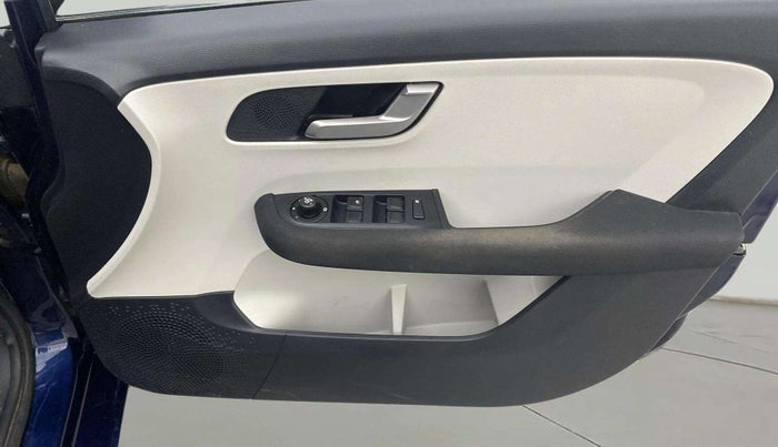 2023 Tata ALTROZ XZ PLUS O SUNROOF CNG, CNG, Manual, 25,281 km, Driver Side Door Panels Control