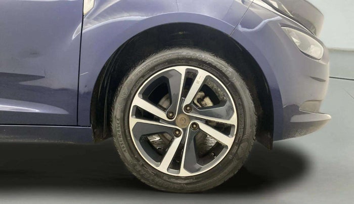 2023 Tata ALTROZ XZ PLUS O SUNROOF CNG, CNG, Manual, 25,281 km, Right Front Wheel